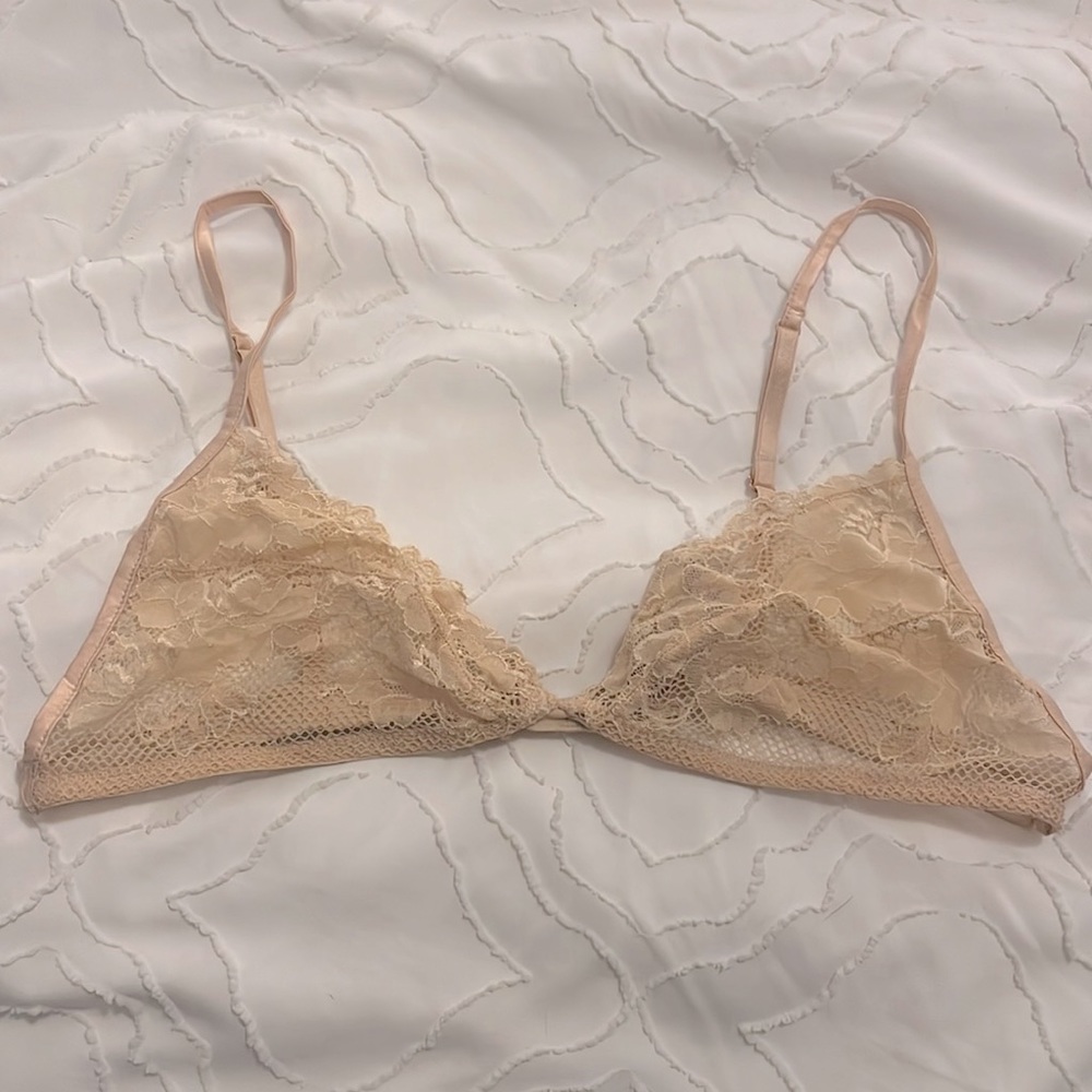 Light Nude FENTY bralette